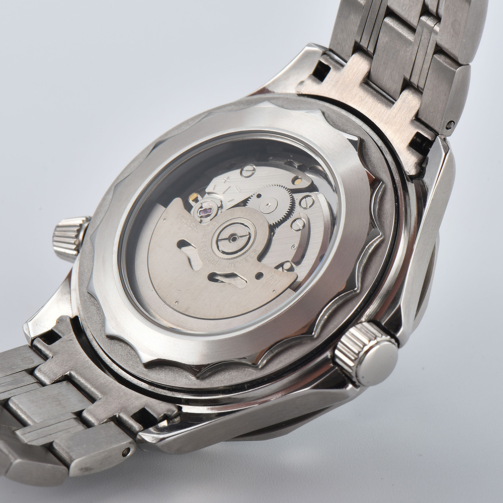 Reloj luminoso de 42mm para ho - Stainless Bracelet Diver reseña y precio
